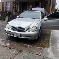 2004 Mercedes-Benz C-Class