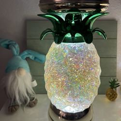 BRAND NEW WITH TAGS! BATH & BODY WORKS pineapple Glitter Waterglobe - 3 Wick Candle Holder 