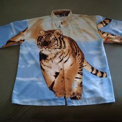 Vintage 1995 LA Gate Sports Wear Tiger Print Button-down Collared Shirt Size 2XL (Like New) $20