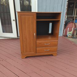 Dresser/Entertainment Center  (Best Offer)
