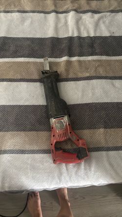 Milwaukee 2621-20 M18 18V Lithium Ion Cordless Sawzall 3,000RPM Reciprocating Saw with Quik Lok Blade Clamp and All Metal Gearbox (Bare Tool)