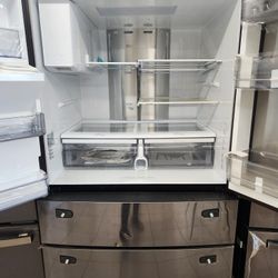 Un Refrijerador Cuatro Puertas SAMSUNG Cuatro Meses De Garantia Se Yeva Adomisilio