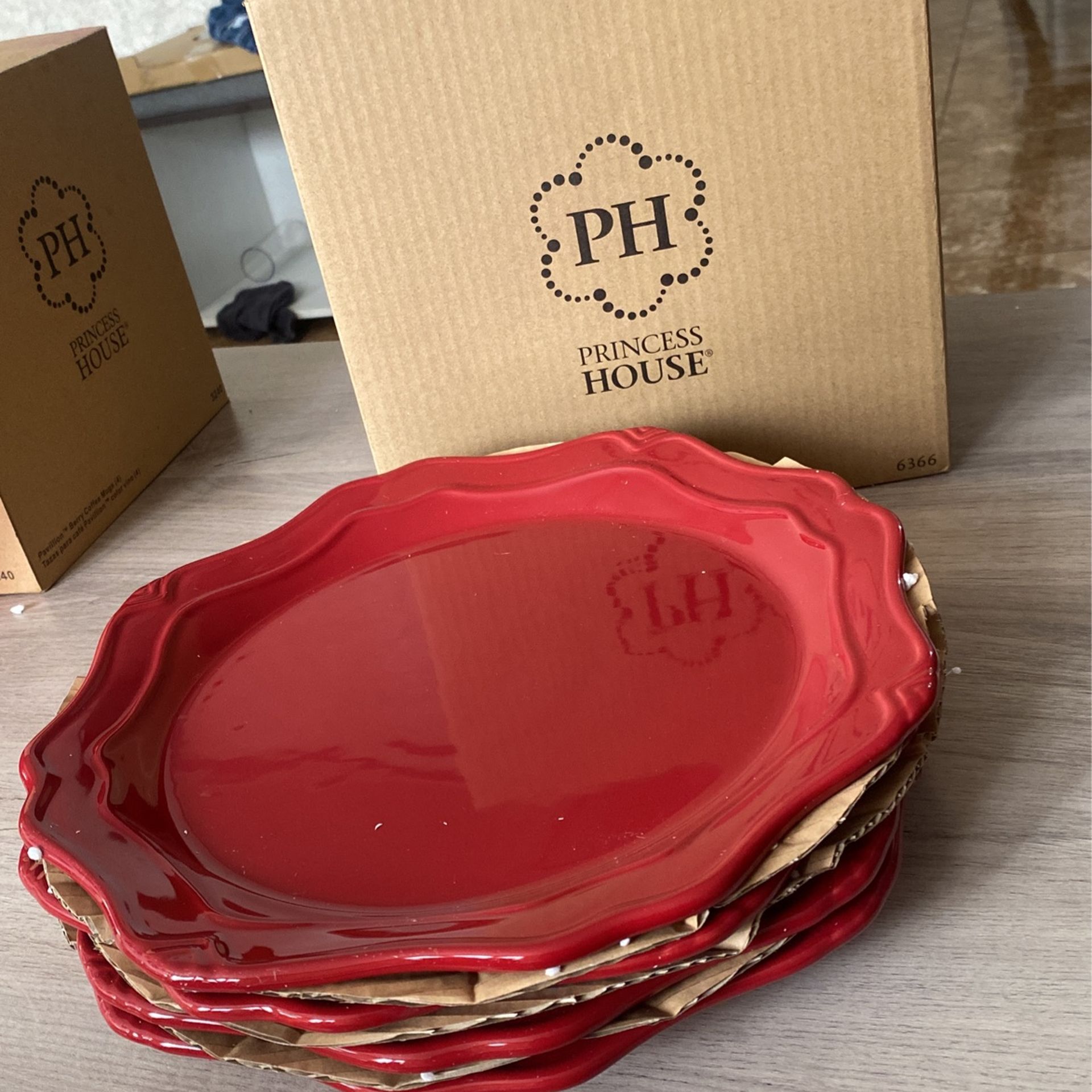 Set Of 4 Dinner Plates