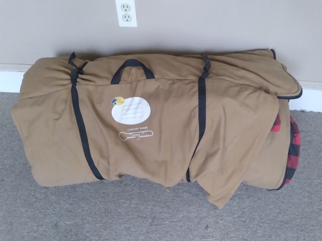 Hardly used, adult sized Bass Pro Shop sleeping bag