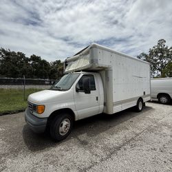 2007 Ford E450 Super Duty Cutaway Van