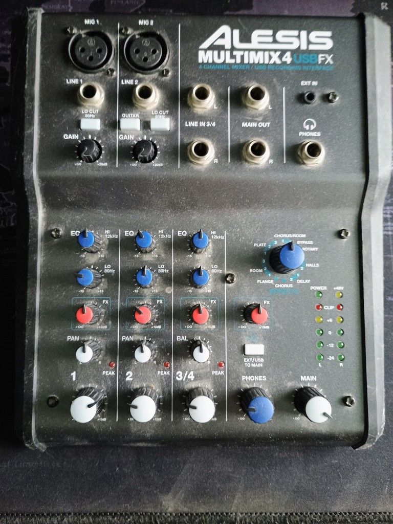 Alesis Multimix 4 USB FX