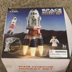 This iPlay, iLearn Space Adventure Rocket Set is an educational STEM toy designed for children aged 3 and up.