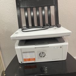 HP LaserJet M140e