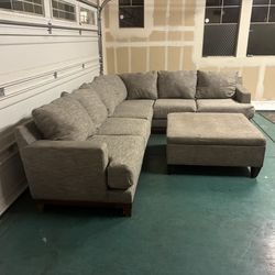 ✅ Grey Modern Sectional Sofa w/ Oversized Ottoman