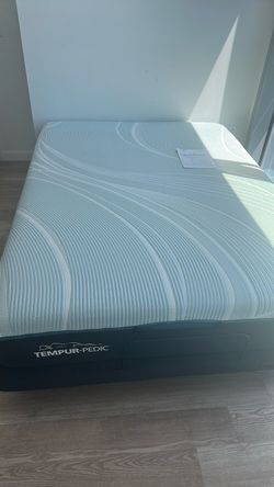 Matress Original TEMPUR- Pro adapt 12" Firm Matress Queen