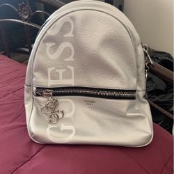Guess Backpack ( Cute) 