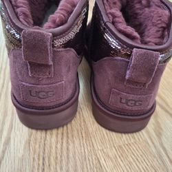 Authentic Ugg Ultra Mini Size 8 New