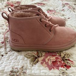 Pink Neumel Uggs