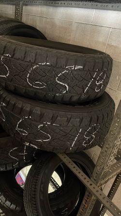275/65/18 Bridgestone Dueler 