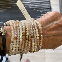 Cool Beaded Bracelet With Snap Close