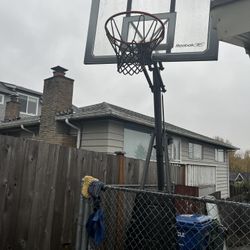Basketball Hoop (FREE)