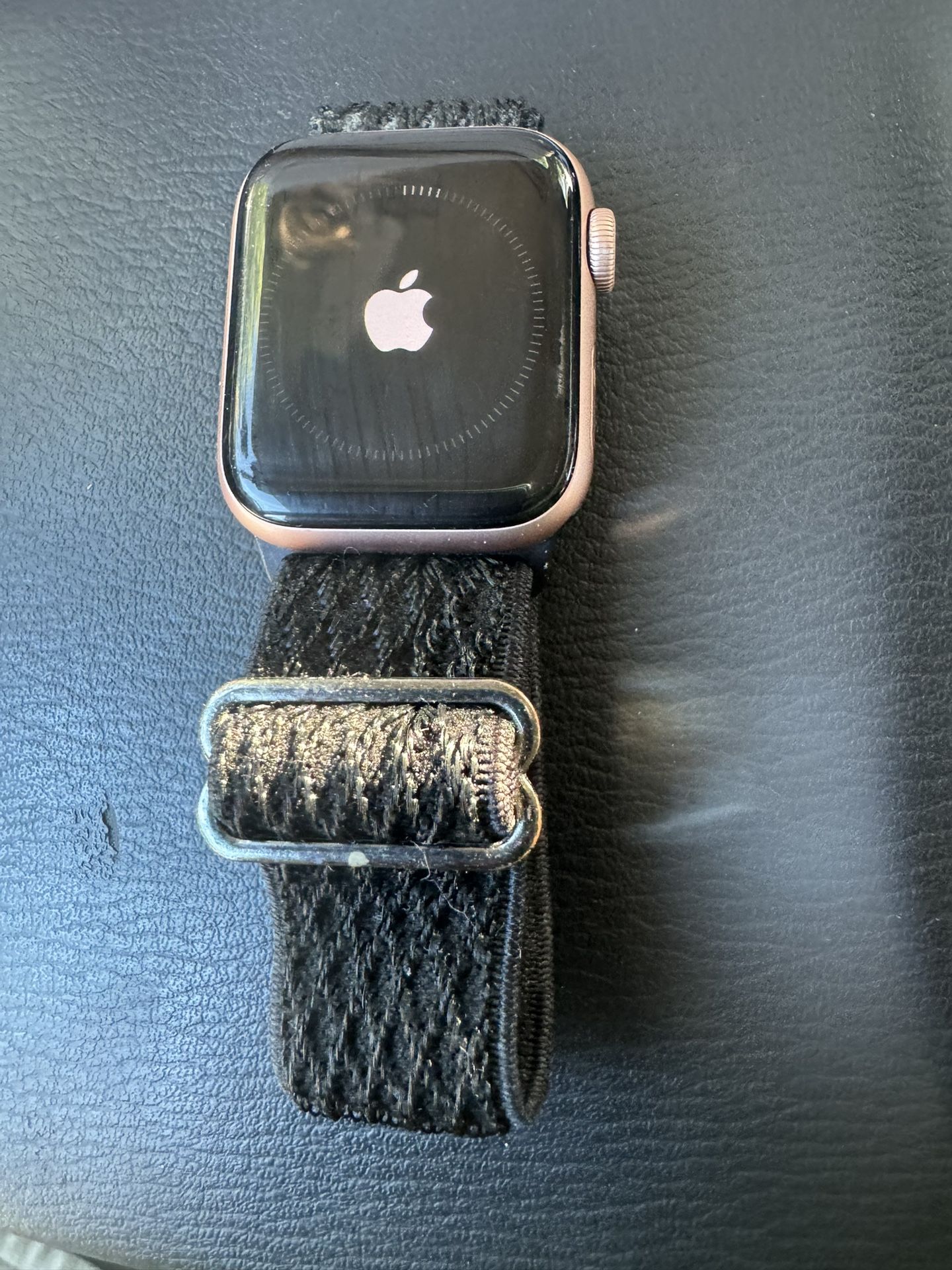 Apple Watch 6 40mm “GREAT DEAL”