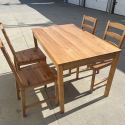 Solid Wood Dining Table with 4 Chairs 46x29x29h