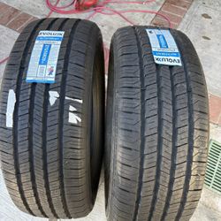 2 Tires Evolux 275/55R20XL