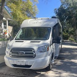 2018 LTV (Leisure Travel Van) Wonder RV motor home