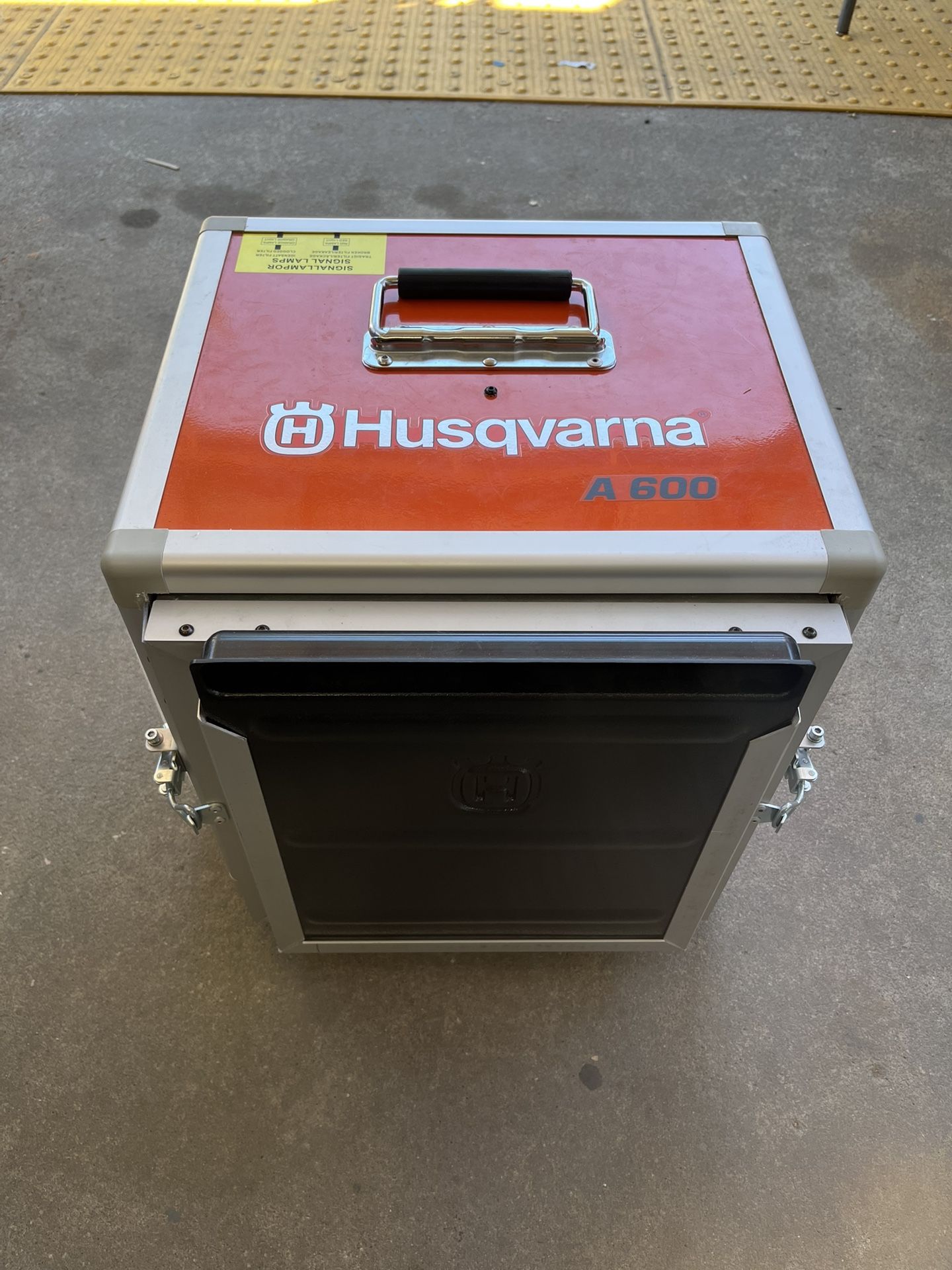 Husqvarna HEPA Air Scrubber/mover