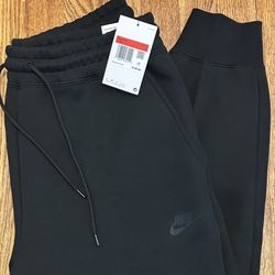 Nike Women’s Large Sweatpants New 