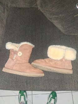 Authentic UGG mid low winter boots