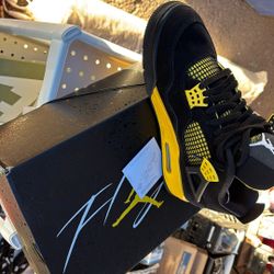 Air Jordan 4 Retro 
