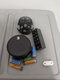 August Wi-Fi Smart Lock with Keypad 