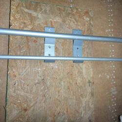 TV Wall Mount With Brackets For The Back Of The TV