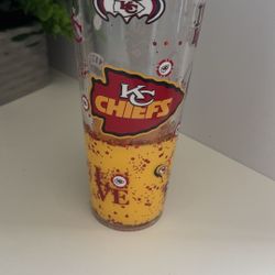24 Oz Chiefs Lava Snow Globe Tumbler Cup 