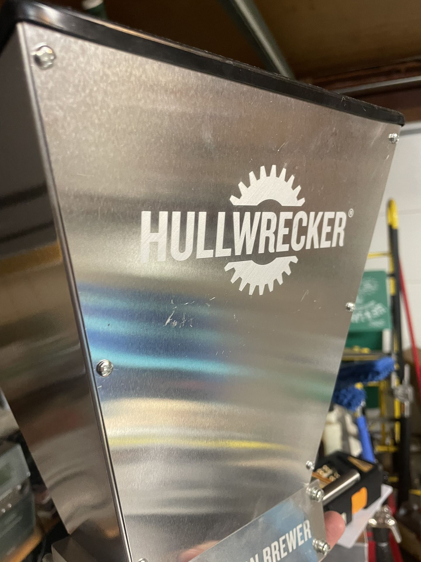 Hullwrecker adjustable grain Mill