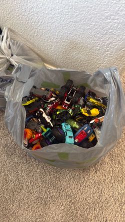 A Bunch of Hotwheel Cars!! $20