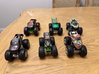 Hot Wheels Monster Jam Truck Lot of 6
