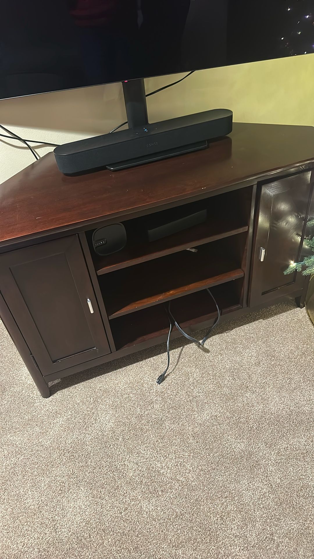 Tv Stand -Perfect For A Corner