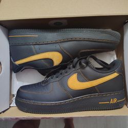 Men's Nike Air Force 1 Size 10.5