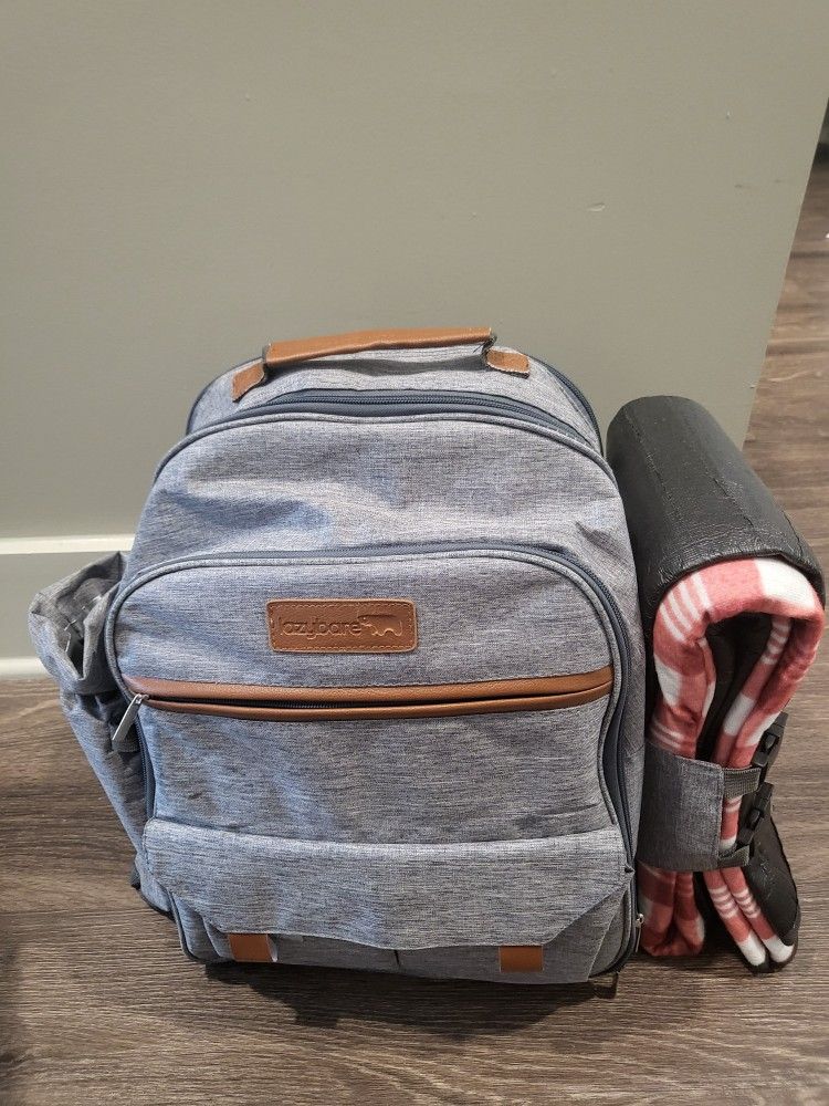 Picnic Bag Set (Opened It, But Never Used It)