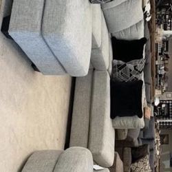 Megginson Storm RAF Sectional / couch /Living room set