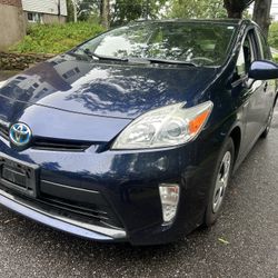 TOYOTA   PRIUS Hybrid 