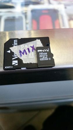 Memoria de 16 gigabais con mixes de todos los géneros y regiones en edpecial hoy 30