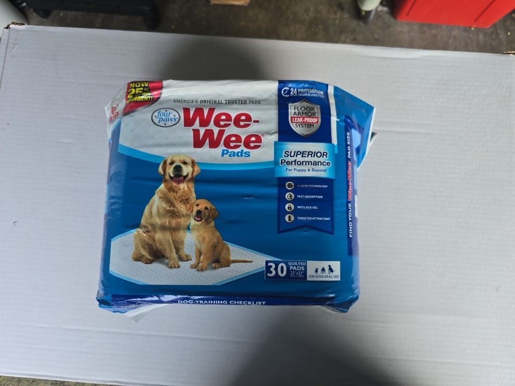 Four Paws Wee-Wee Superior Performance Unscented Pee Pads for Dogs & Puppies