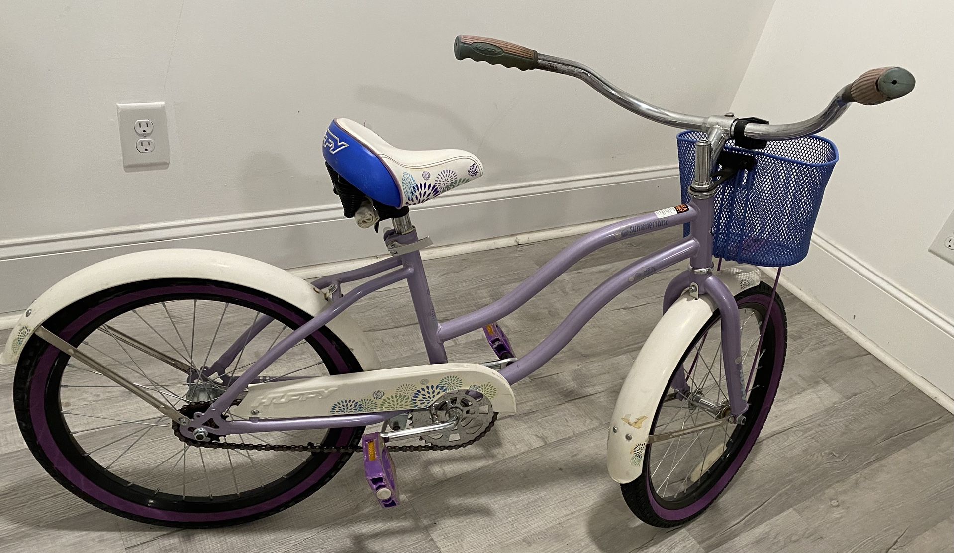Huffy 20 Summerland Girls Cruiser Bike Purple for Sale in Charleston SC OfferUp