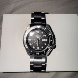 Seiko 5 Sports Automatic Black Dial Men's Watch