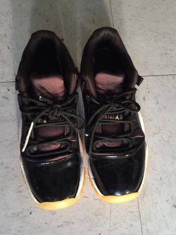 Jordan 11 Concords Low (Bleached Coral)