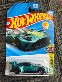 Hot Wheels Green ‘24 Aston Martin Vantage GT3 – Brand New | Exoticars