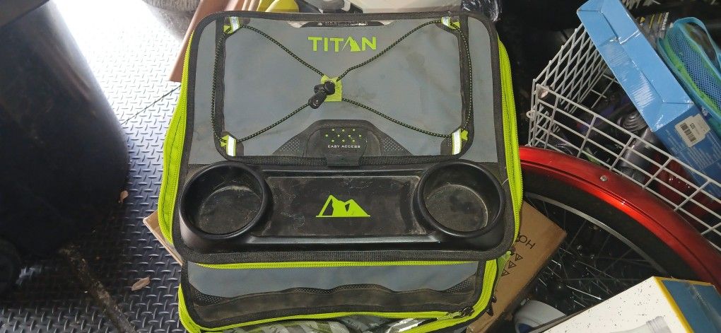  Arctic Zone 60 Can Wheeled Cooler.