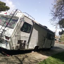 Fleetwood Chevy Runs Strong 