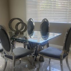 Dining Table Set