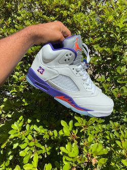 Custom Jordan 5s size 10 150$