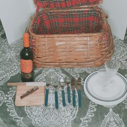 July 4th PICNIC basket